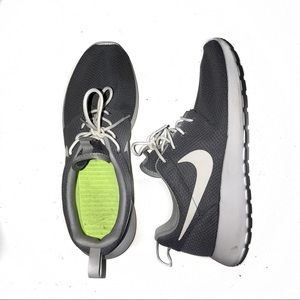 Nike Roshes Gray Size 10